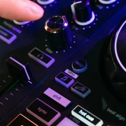 Hercules DJcontrol Inpulse 200 MK3 dj controller